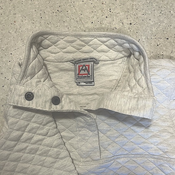 Avalanche pull-over sweater - Picture 3 of 4